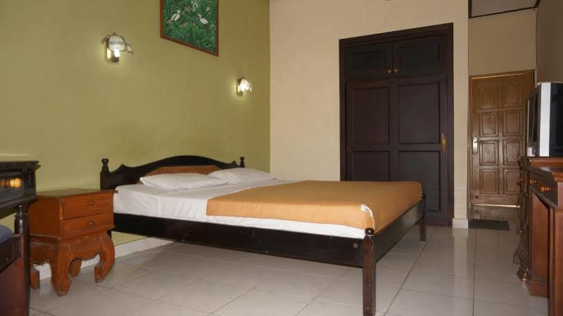 Oyo 2122 Puri Hotel 2*