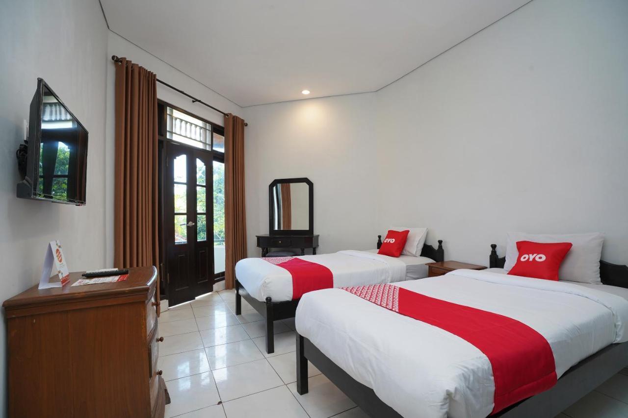 Hotel Oyo 2122 Puri 2*